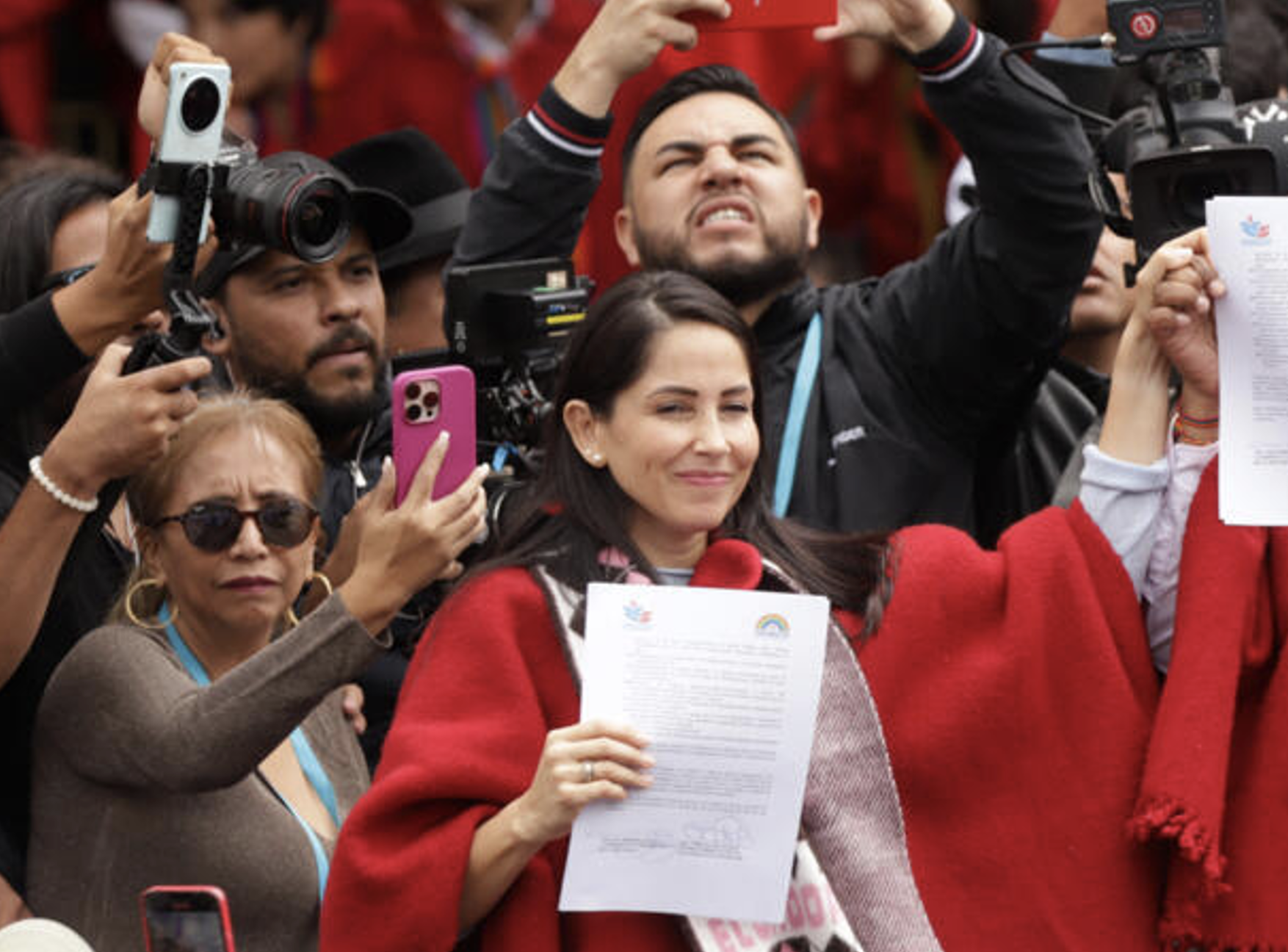 Ecuador — Luisa González detenida en Manabí